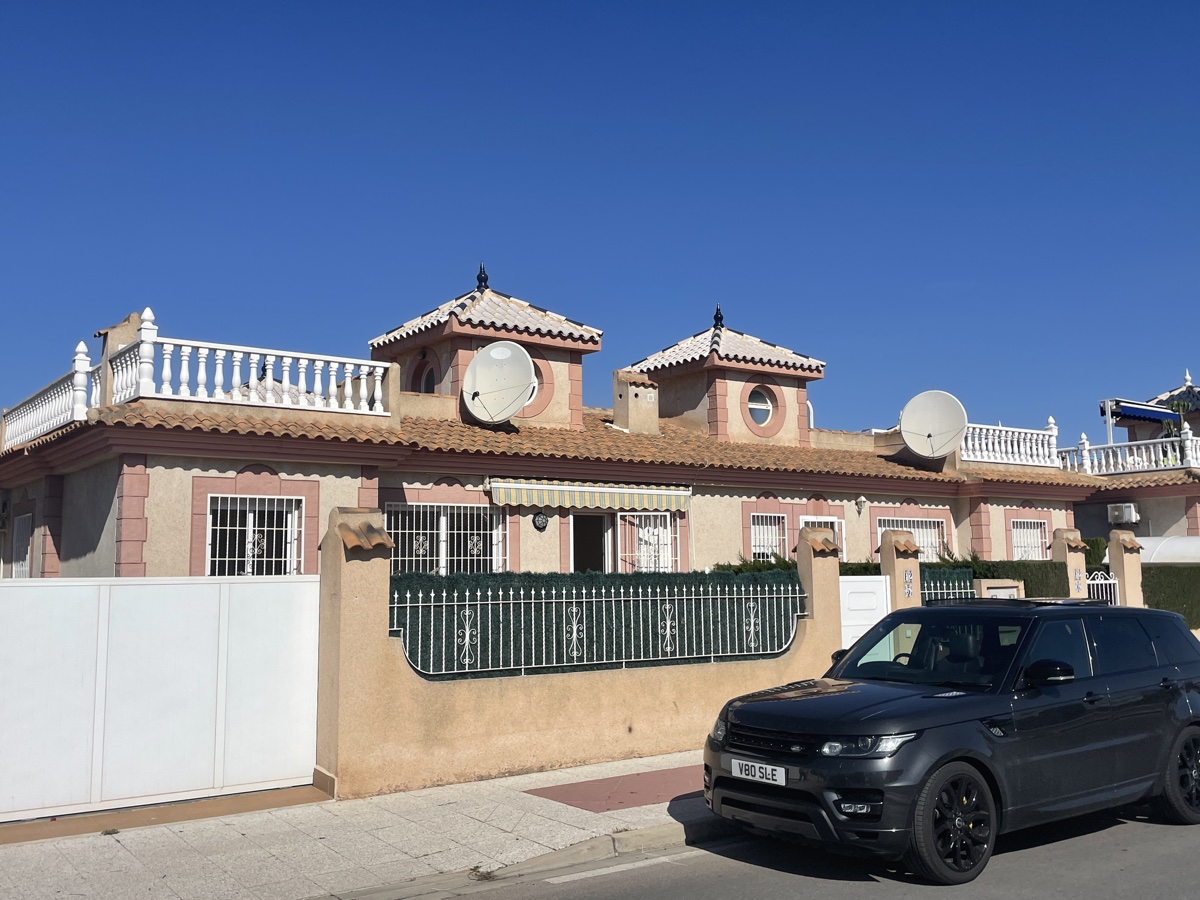 For sale: 2 bedroom house / villa in Playa Flamenca, Costa Blanca