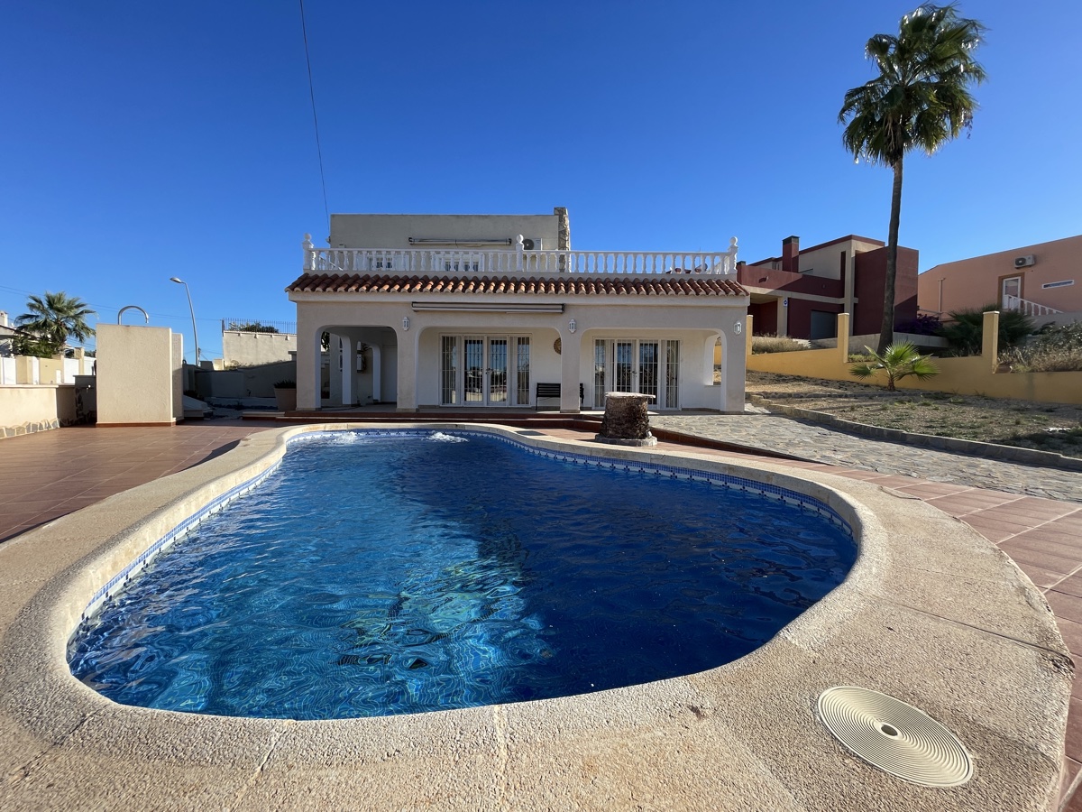 For sale: 4 bedroom house / villa in Los Balcones, Costa Blanca