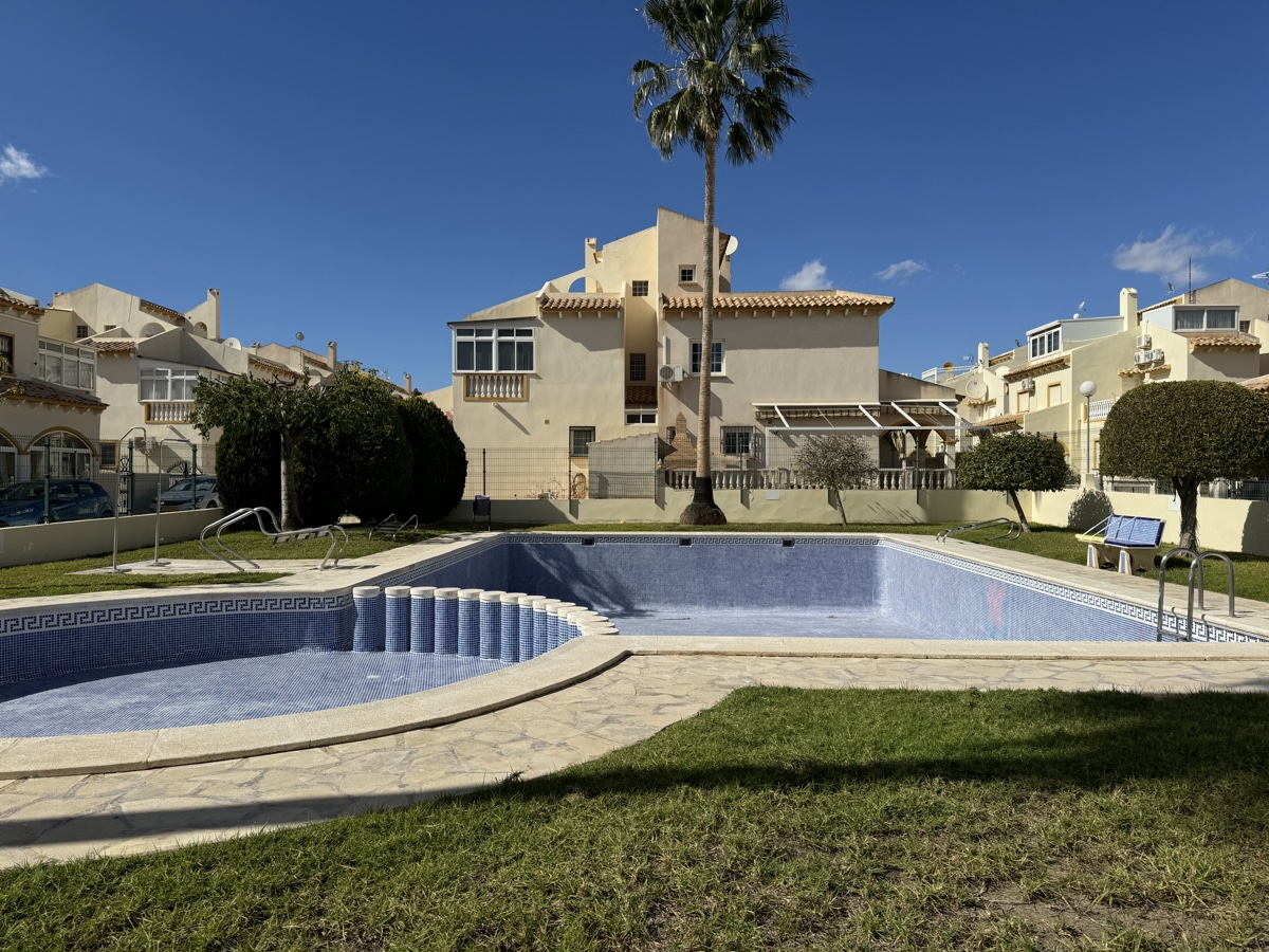 2027D: Quad for sale in Playa Flamenca