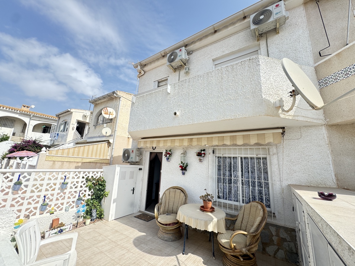 2 bedroom house / villa for sale in Cabo Roig, Costa Blanca