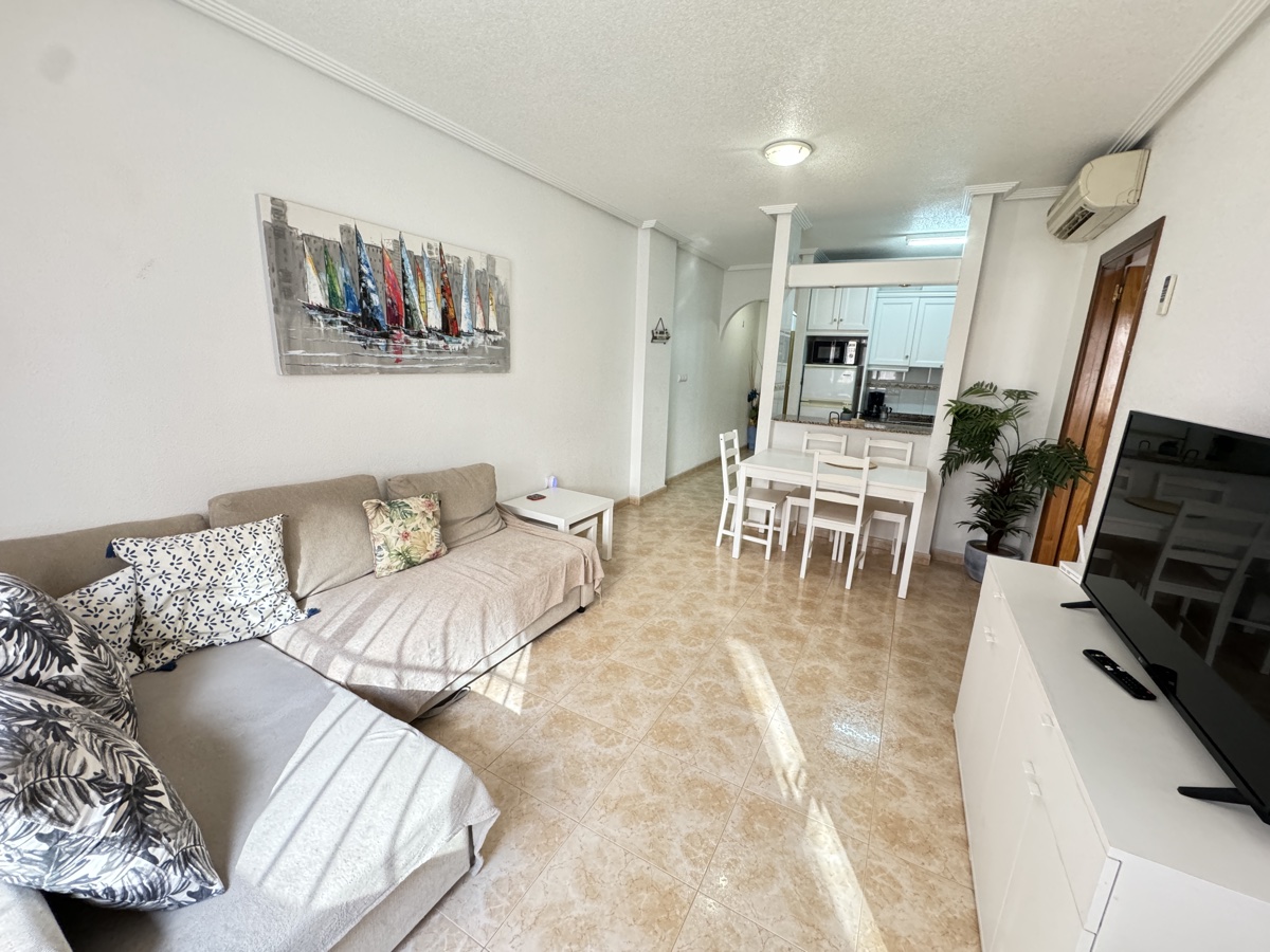 2 bedroom apartment / flat for sale in Torrevieja, Costa Blanca