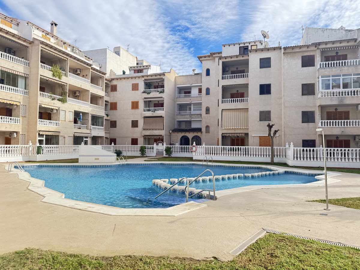 2 bedroom apartment / flat for sale in Torrevieja, Costa Blanca