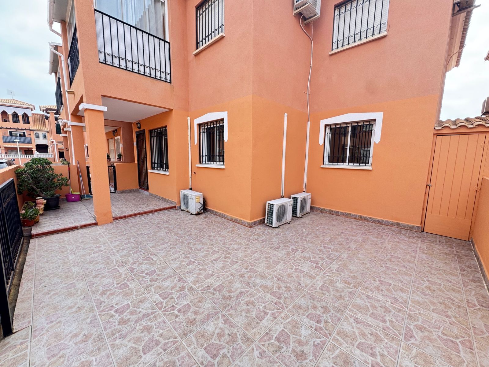 2 bedroom Apartment in Playa Flamenca